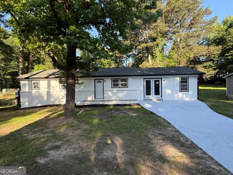 8591 Chestnut LN Lithia Springs GA 30122