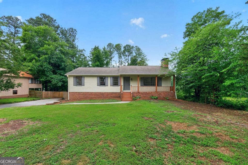 Photo of 1658 Whitlock Road, Marietta, GA 30066 (MLS # 10803939)