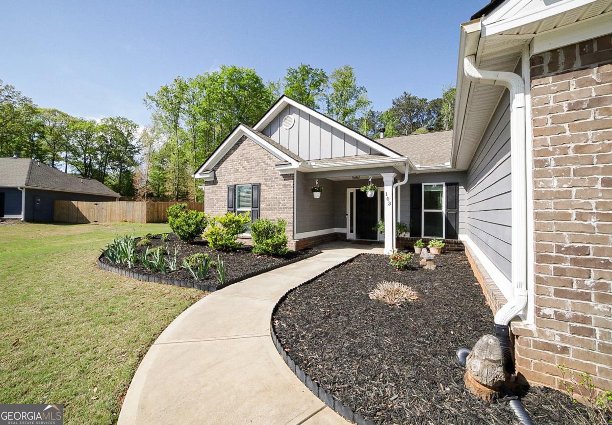 103 Evergreen Ridge CT