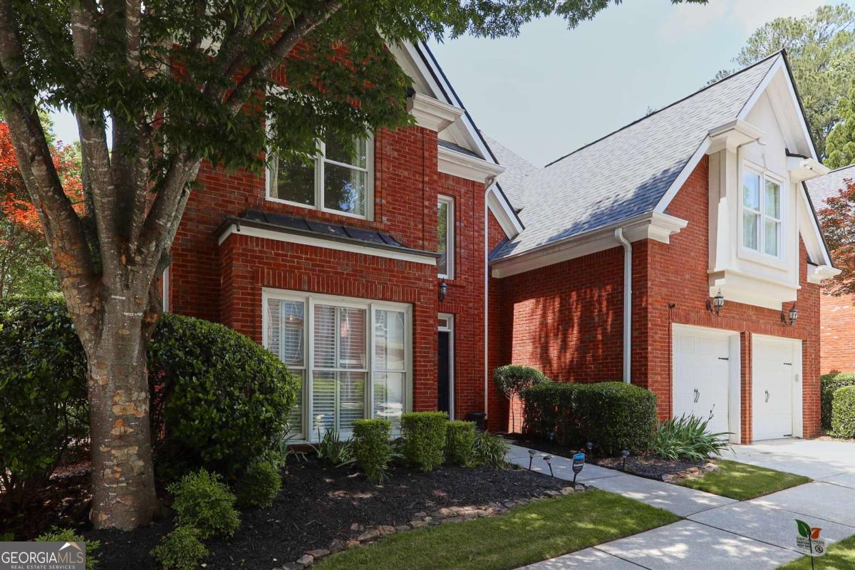 1174 Brookhaven North CIR NE