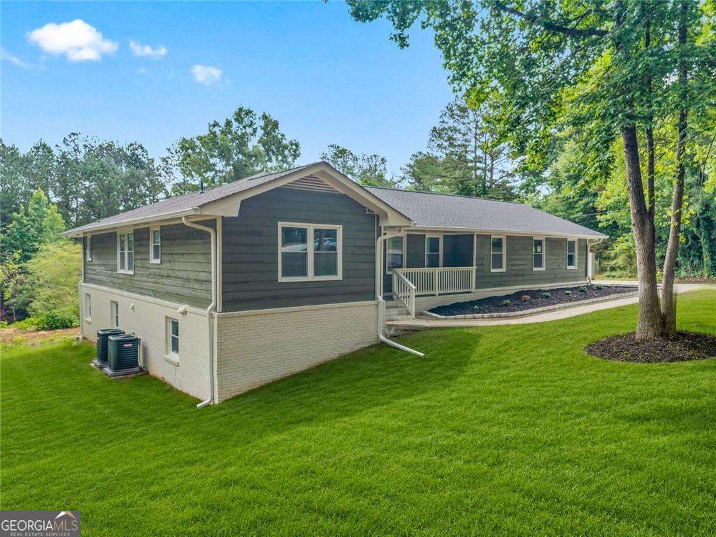 1590 Johnson RD SW