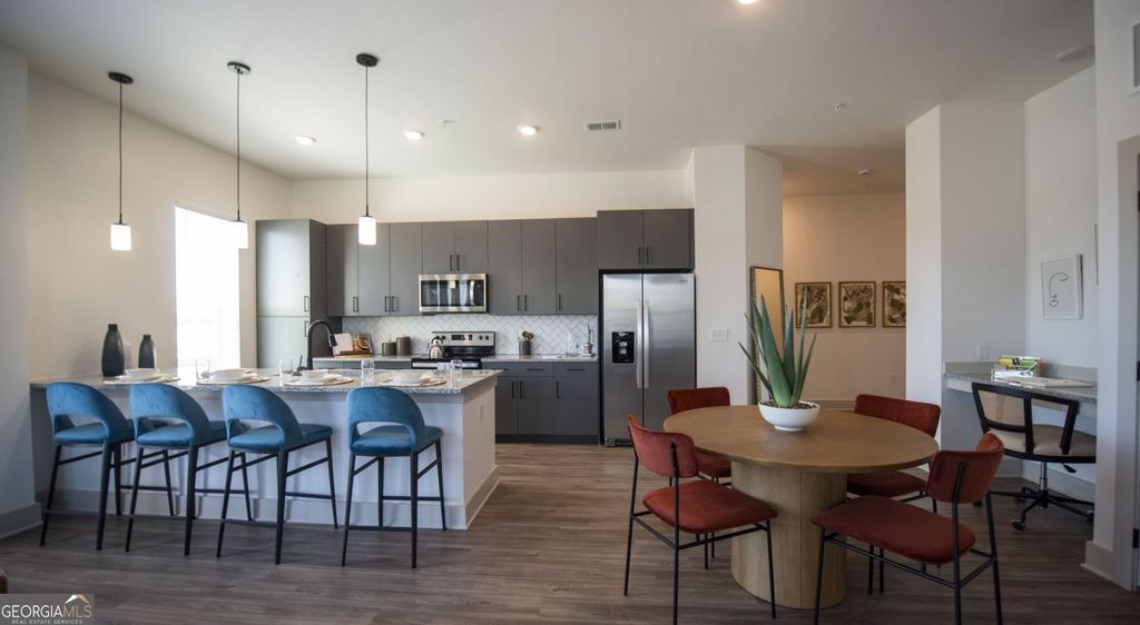 Photo of 1000 Rea Drive #1204, Gainesville, GA 30501 (MLS # 10660947)