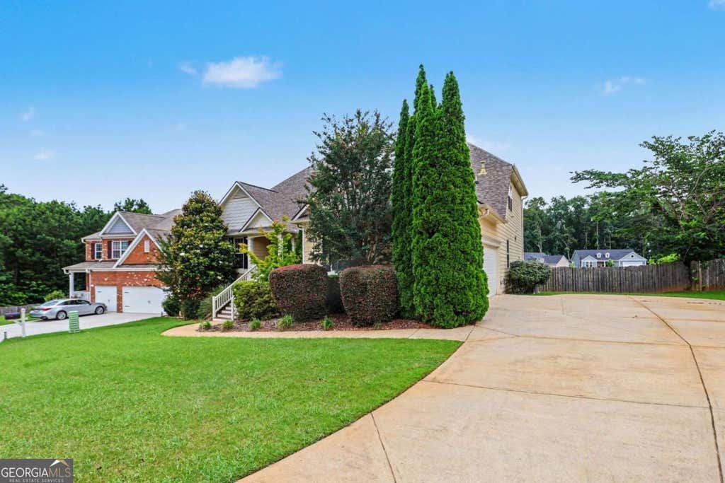 Photo of 310 Hawks Ridge, Villa Rica, GA 30180 (MLS # 10793273)