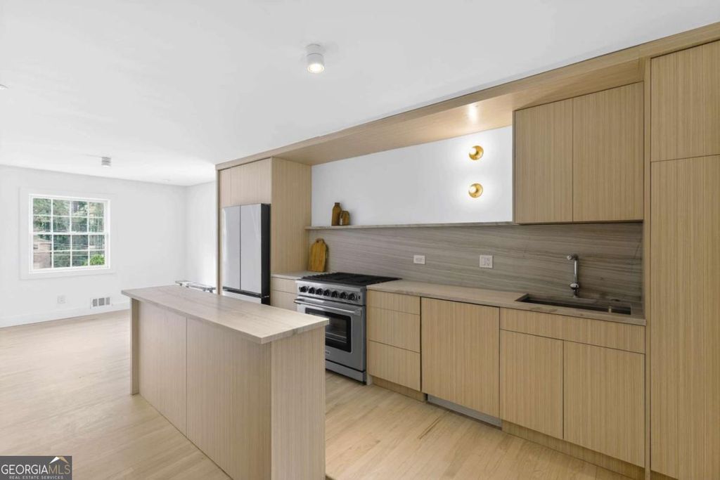 Photo of 1840 SW King Alfred Drive SW, Atlanta, GA 30331 (MLS # 10656728)