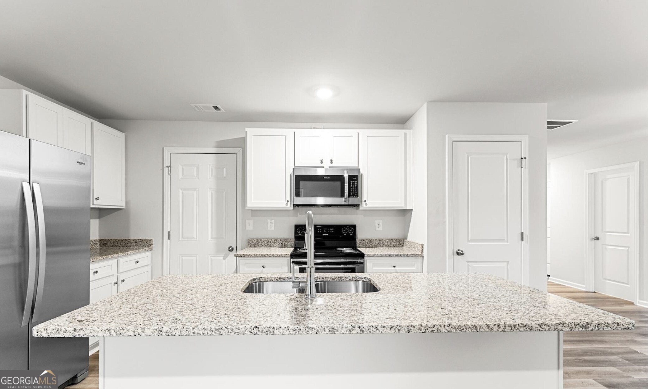 607 West Vincent DR 15