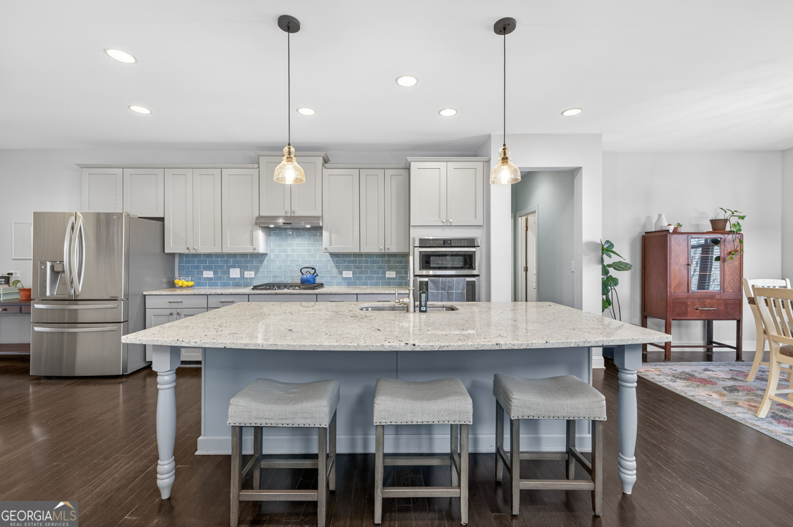 1445 Highland Wood CT