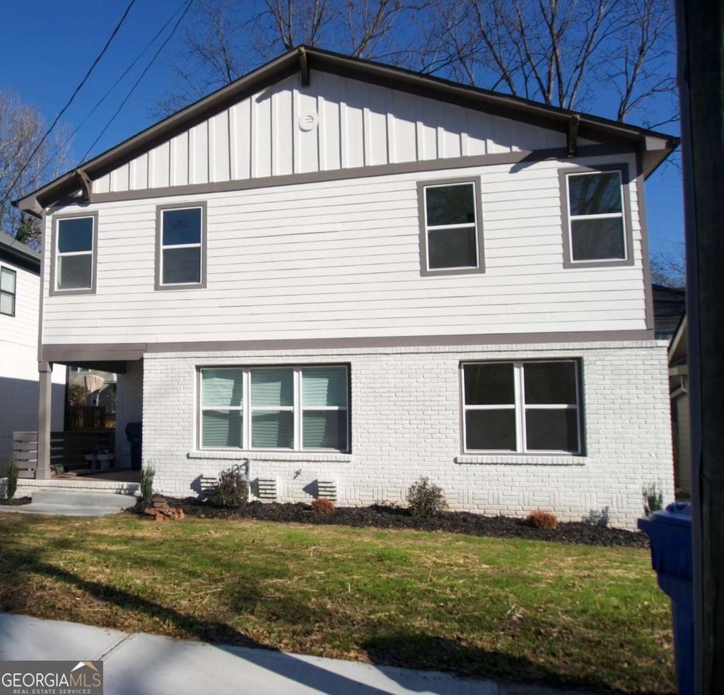 Photo of 708 Rochelle Drive SW, Atlanta, GA 30310 (MLS # 10676952)