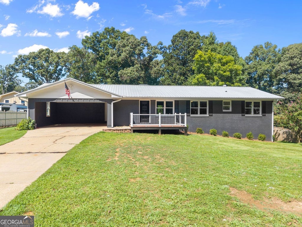 Photo of 5880 Norton Circle, Flowery Branch, GA 30542 (MLS # 10824190)