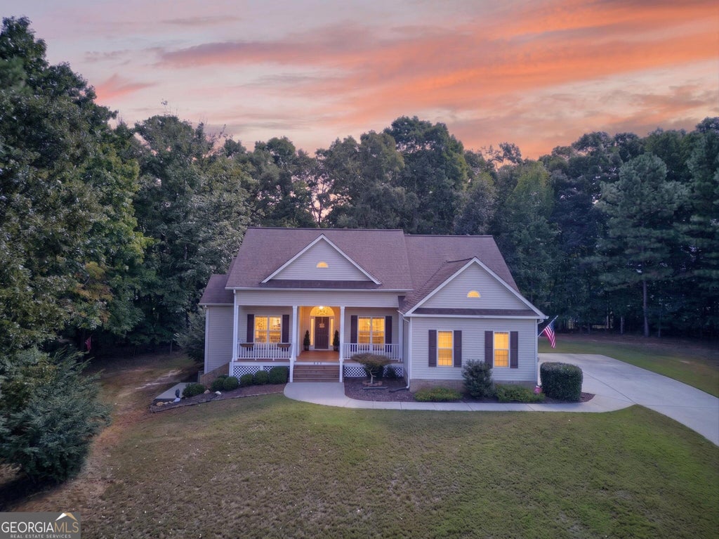 Photo of 235 Murphy Creek Lane, Fayetteville, GA 30215 (MLS # 10854663)