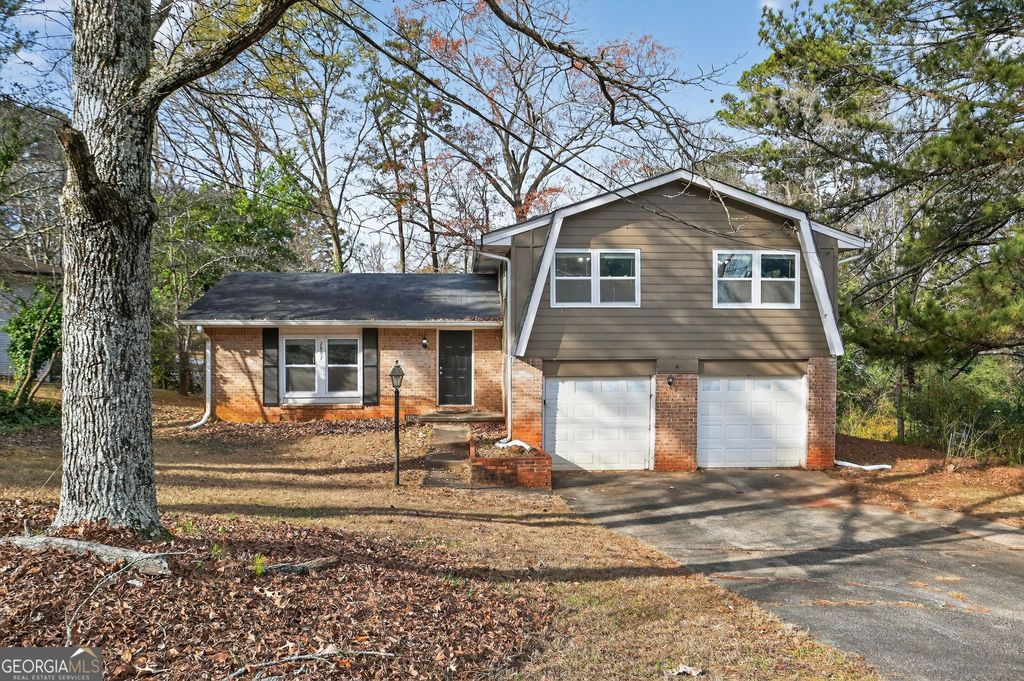 Photo of 2897 Leisure Woods Lane, Decatur, GA 30034 (MLS # 10662112)