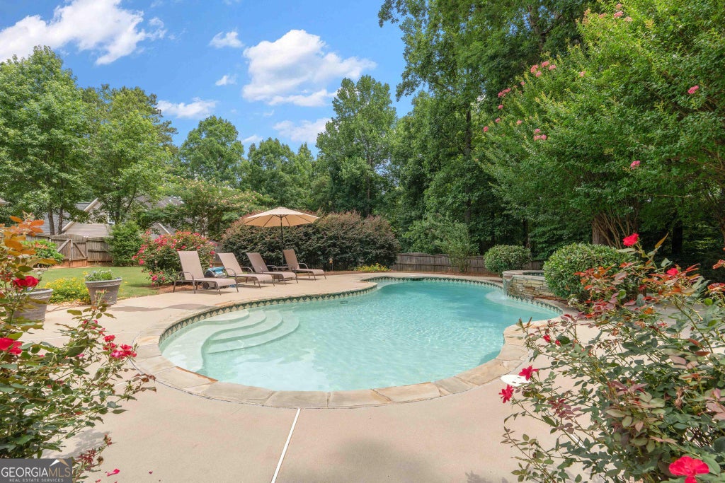 Photo of 318 Chandler Ridge, McDonough, GA 30253 (MLS # 10794178)