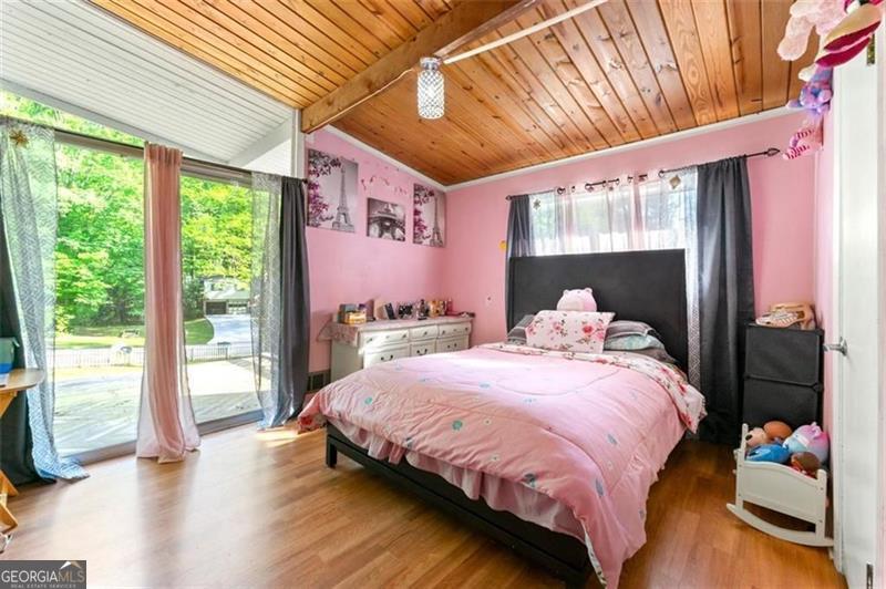 4882 Rock Haven DR SW