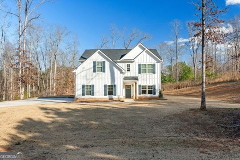 A home in Newnan