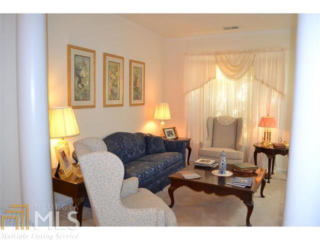 Menlow Station - Residential