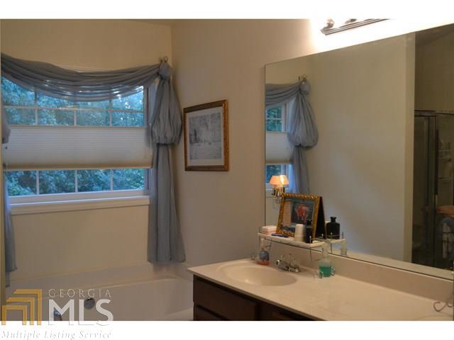 Menlow Station - Residential