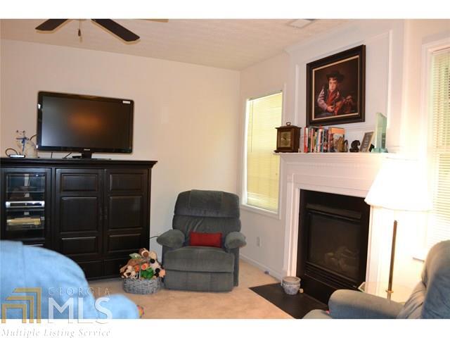 Menlow Station - Residential