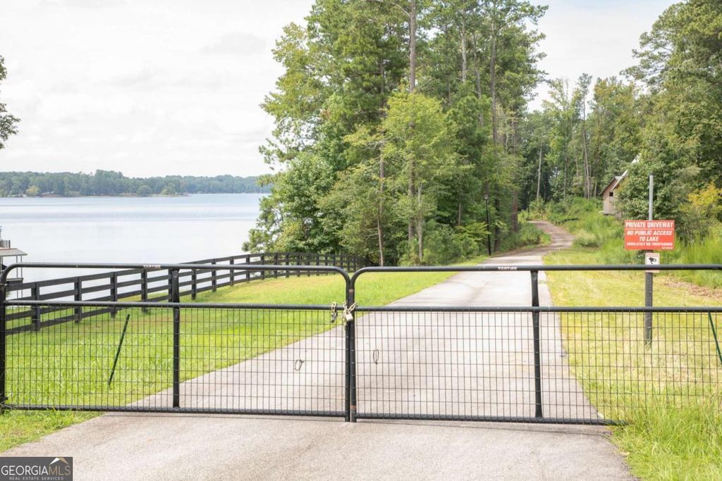 Photo of 5411 Mayflower Court, Gainesville, GA 30504 (MLS # 10774979)