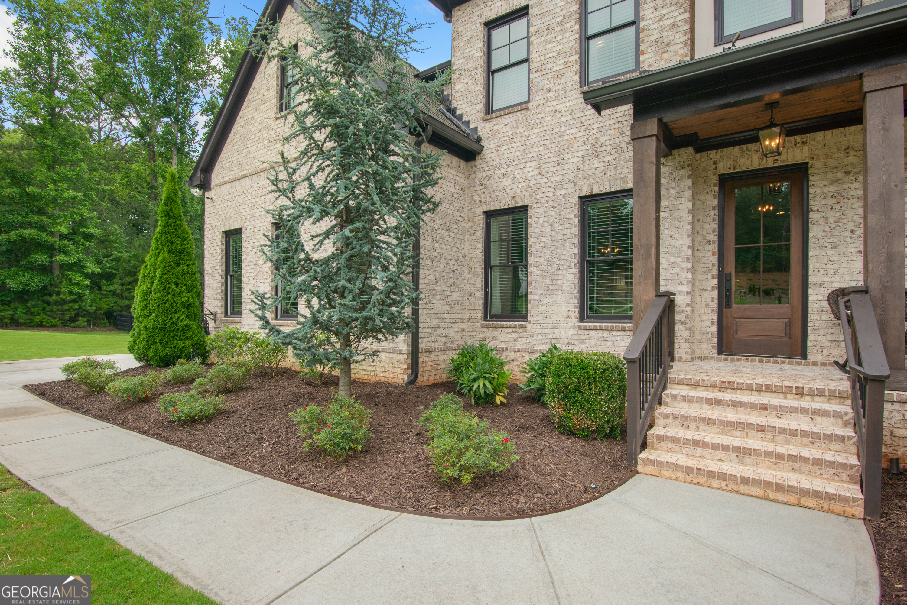1935 FREEMANVILLE CROSSING CT