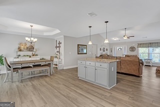 308 Kinsley WAY