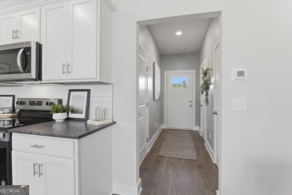 Photo of 141 Chastain Drive, Cartersville, GA 30120 (MLS # 10665654)