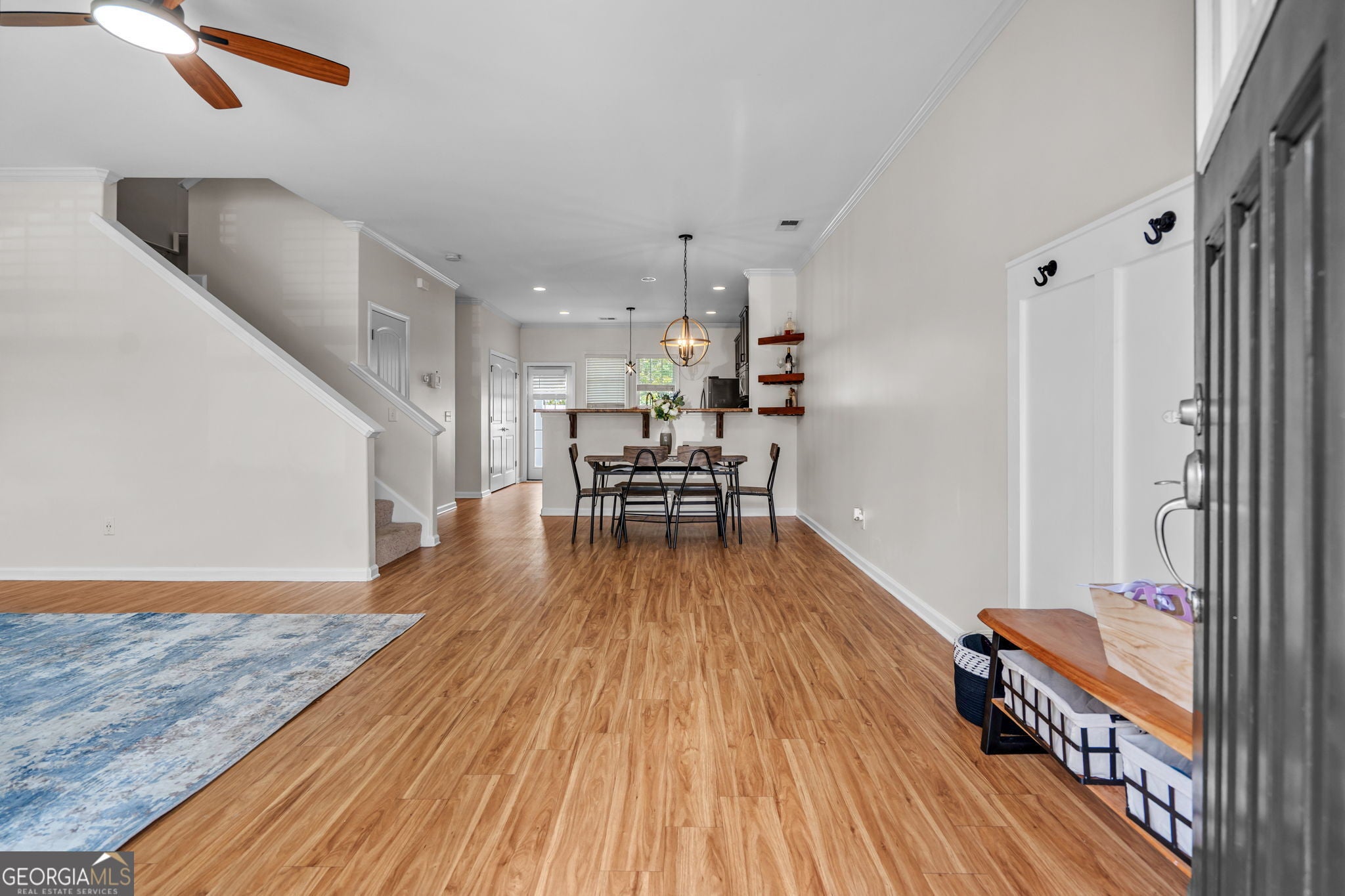 206 Ventura PL