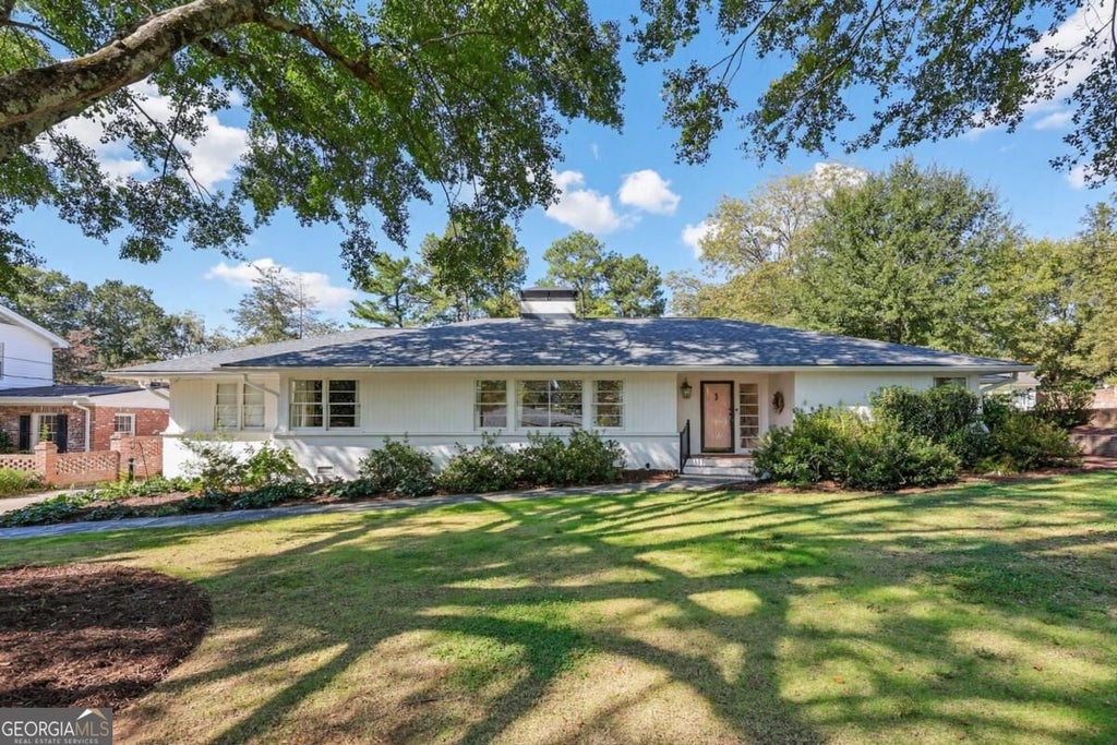 Photo of 150 Piedmont Avenue, Gainesville, GA 30501 (MLS # 10875093)