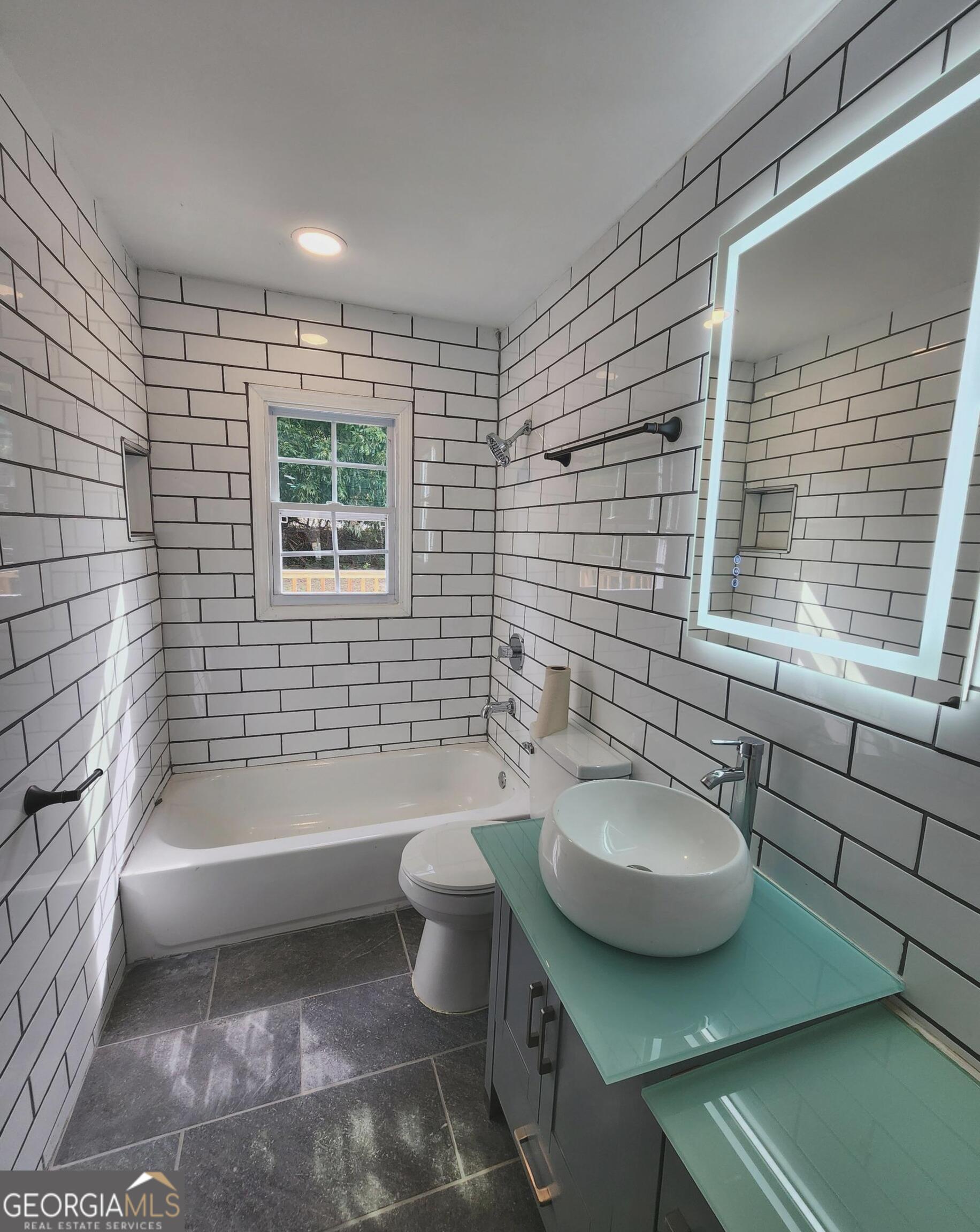 Hollowell Tad - Residential