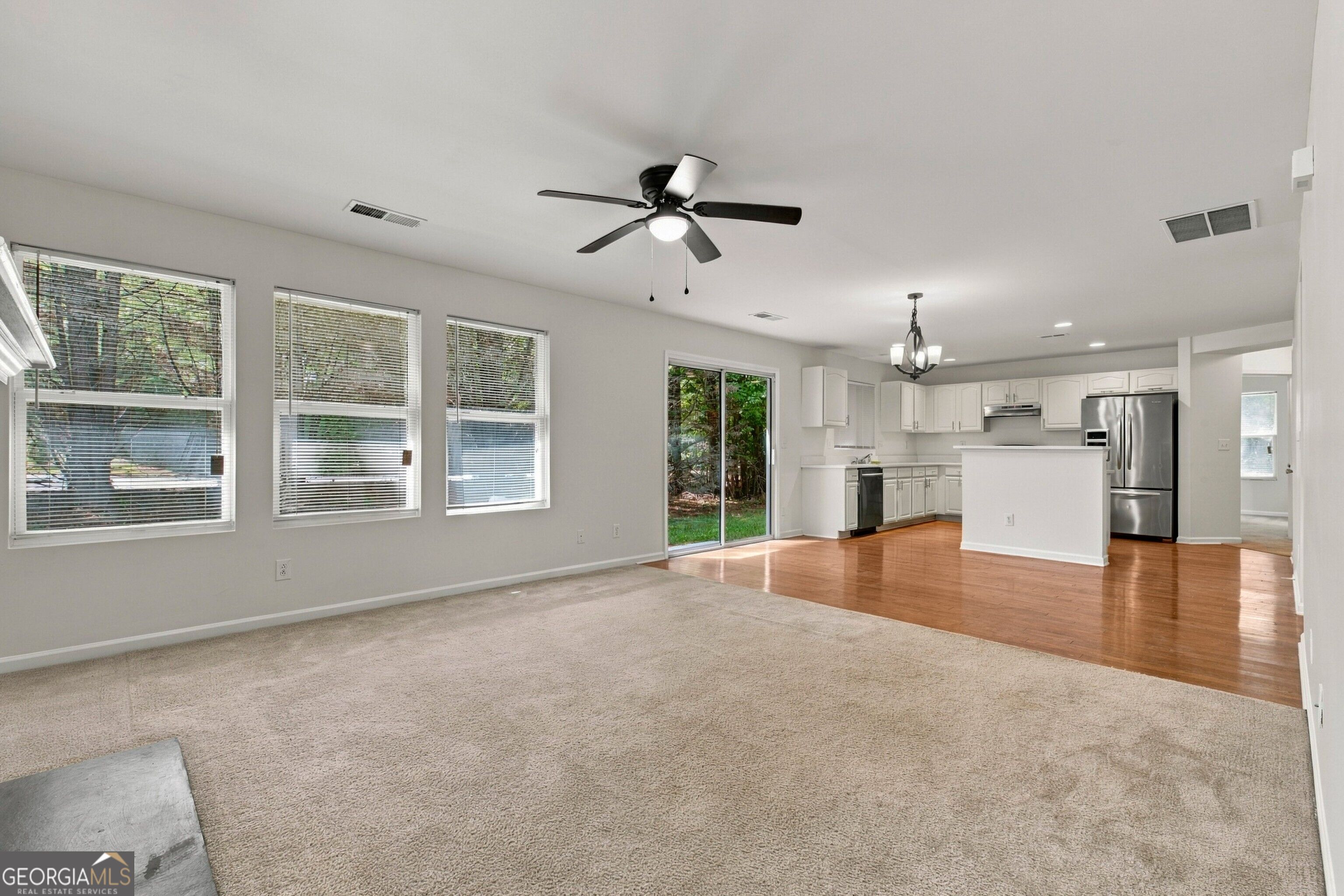 7595 Waverly LOOP