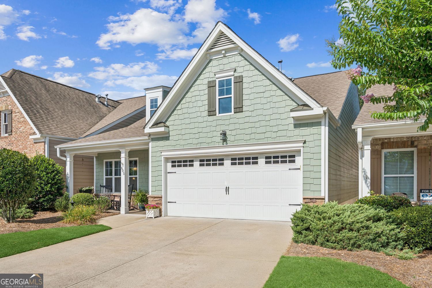605 Abbey DR