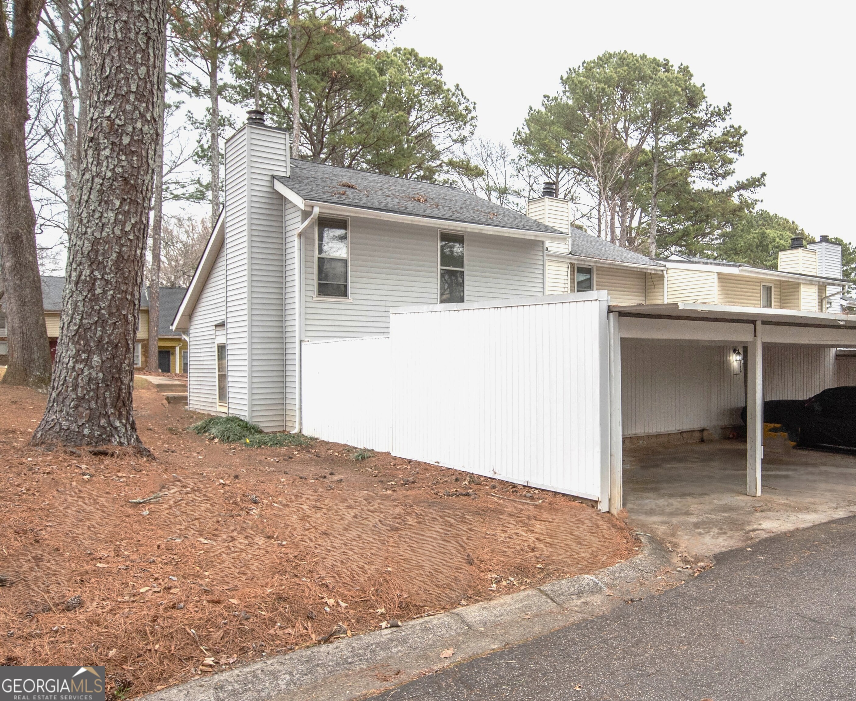 4338 Idlewood LN