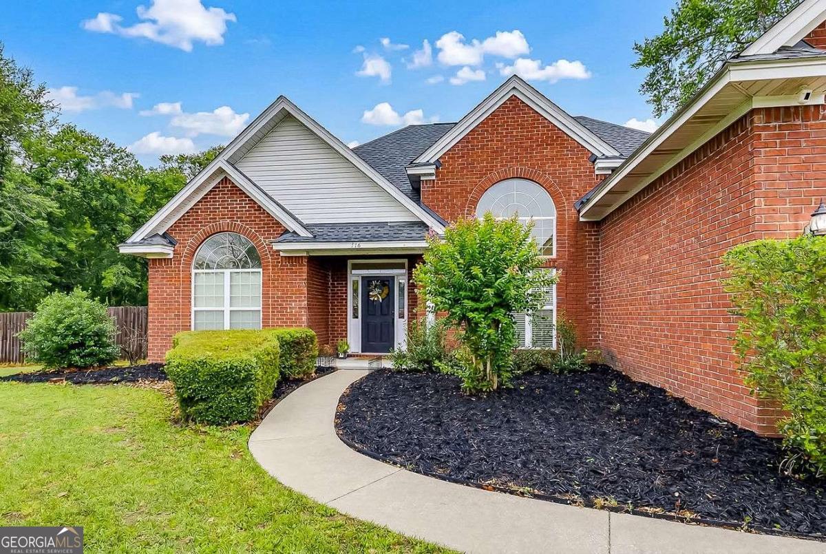 116 Penny LN