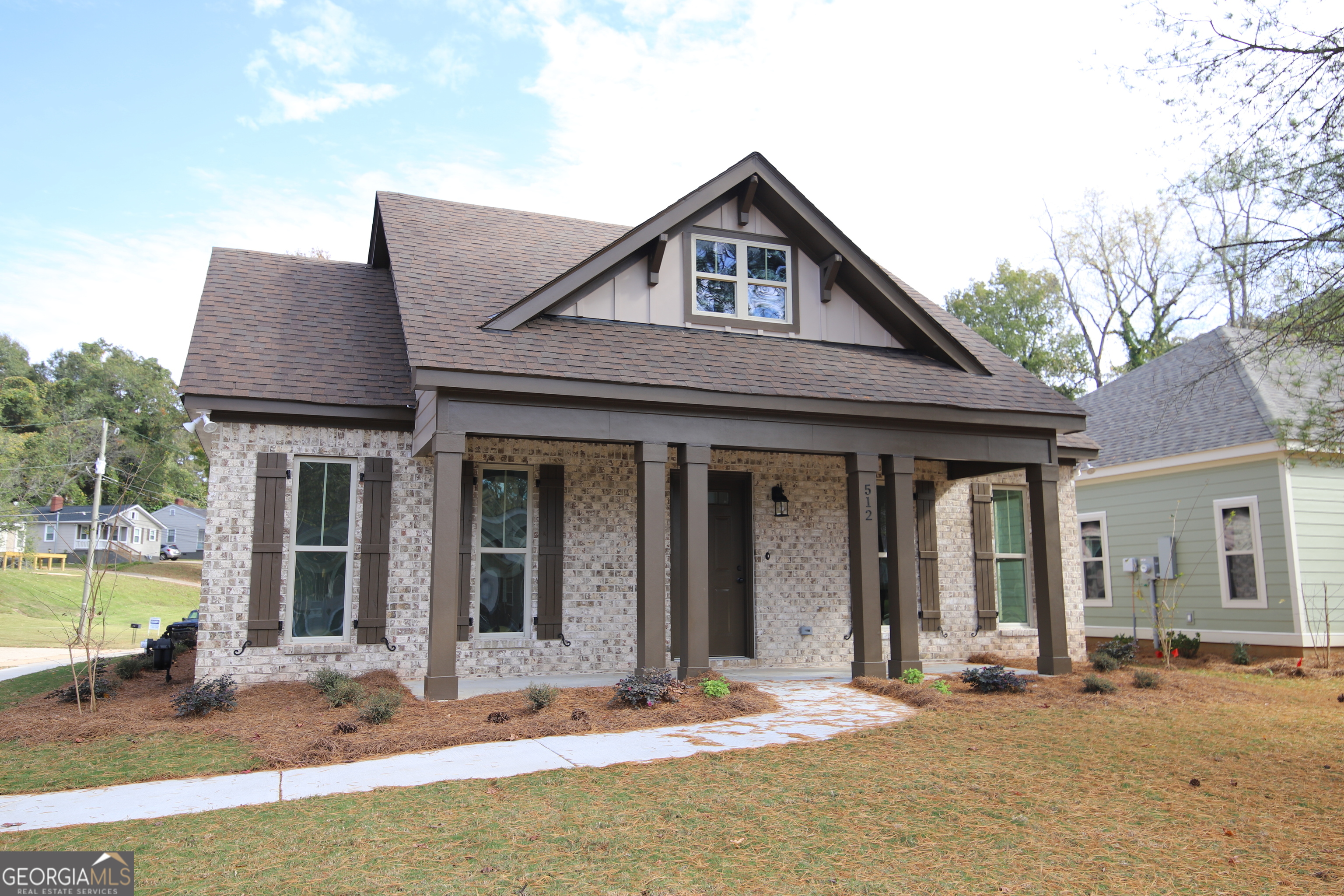 Prime location for this beautiful rental home. Located in the heart of downtown LaGrange, steps away from the Thread, newly remodeled Granger Park, and minutes from shopping & downtown dining. Open floor plan with 3 bedrooms and 2 full baths offering over 1,700 sq. ft. All stainless steel appliances, granite countertops, huge walk-in closet with master suite, and split bedroom plan. Available August 1st