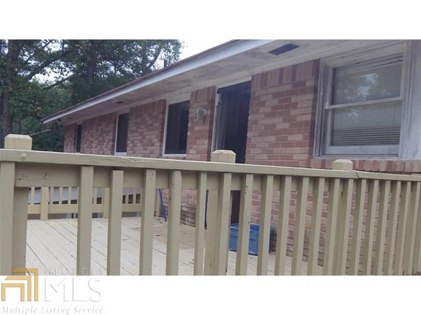 Pineridge Park - Residential