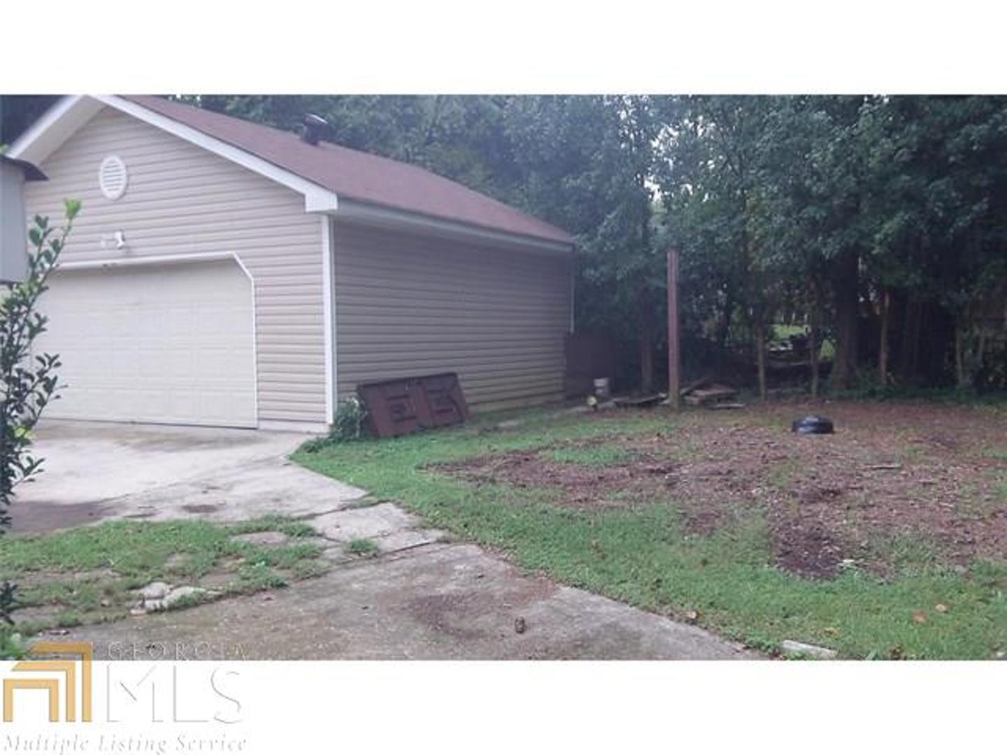 Pineridge Park - Residential