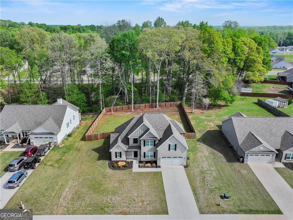 385 Finch Landing RD