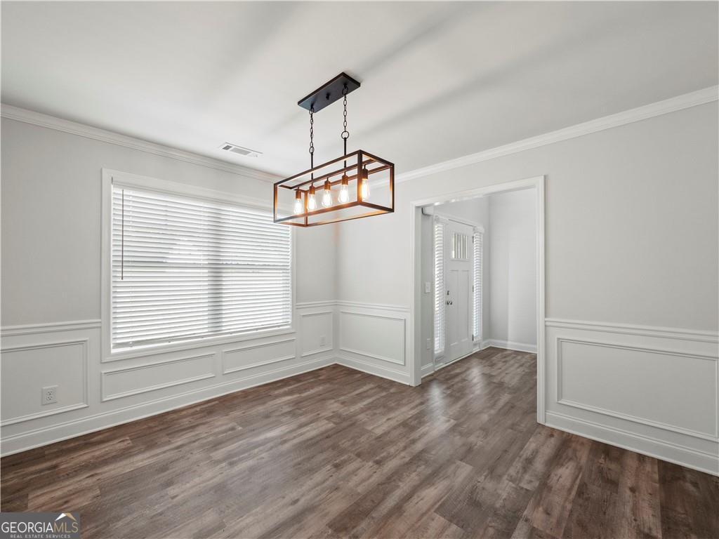385 Finch Landing RD