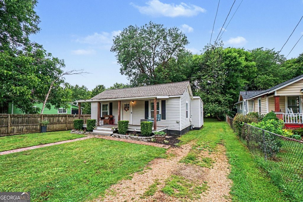 Photo of 406 Douglas Street, Cartersville, GA 30120 (MLS # 10776914)