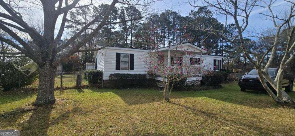 Photo of 136 Burton Road, Savannah, GA 31405 (MLS # 10704360)