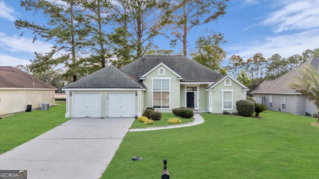 Photo of 133 Cross Creek Drive, Pooler, GA 31322 (MLS # 10796325)