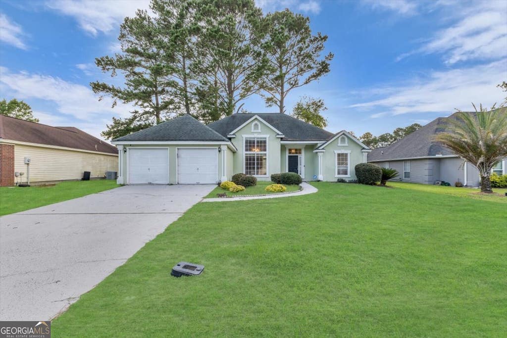 Photo of 133 Cross Creek Drive, Pooler, GA 31322 (MLS # 10796325)