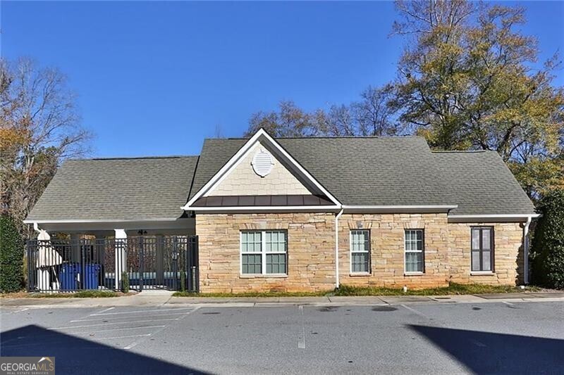 Glenmoor - Residential Lease
