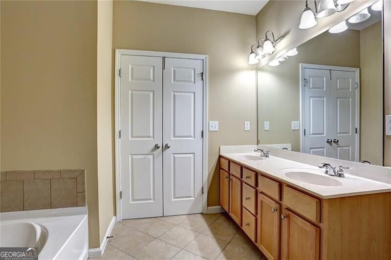 Glenmoor - Residential Lease