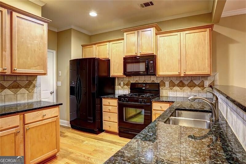 Glenmoor - Residential Lease