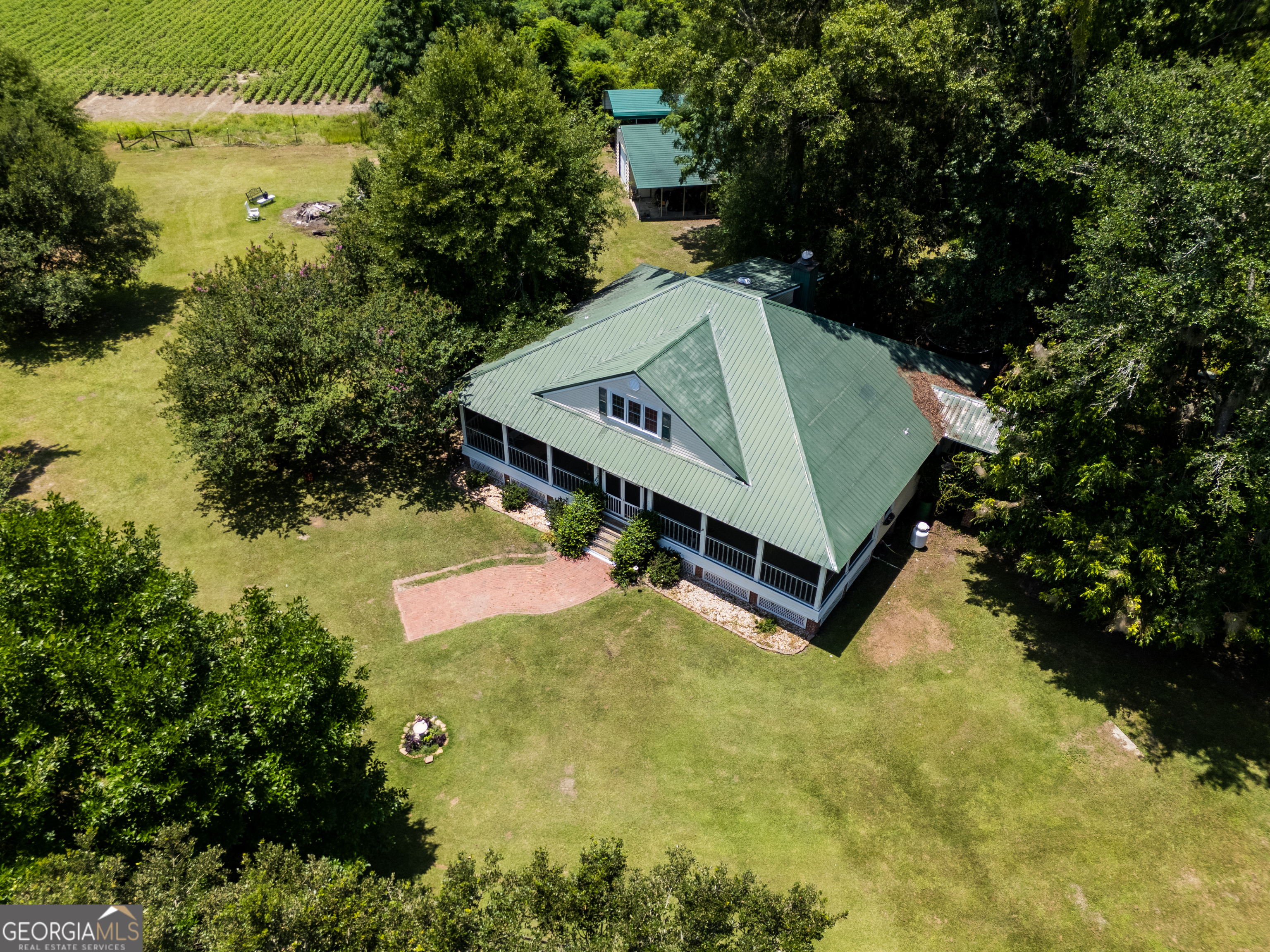 7552 Webb RD