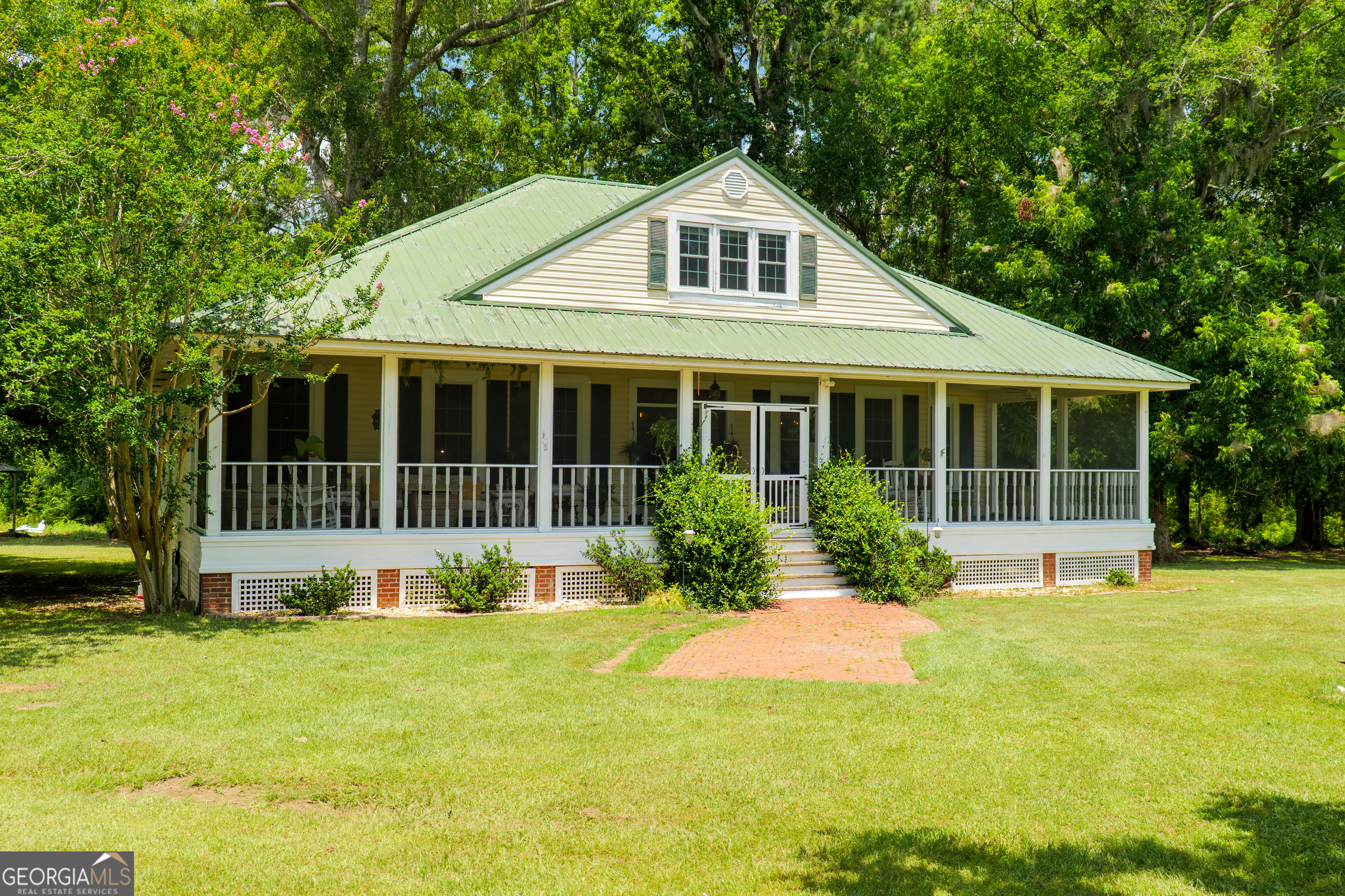 7552 Webb RD