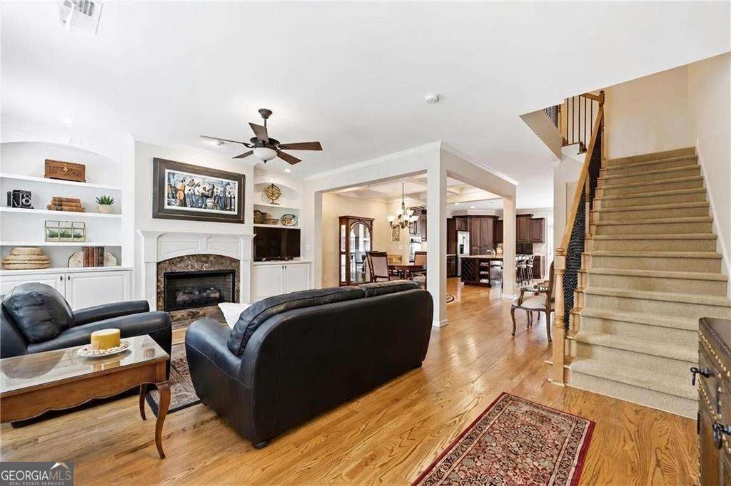 1258 Discover Green LN