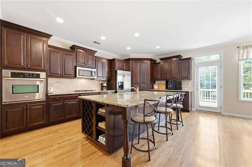 1258 Discover Green LN