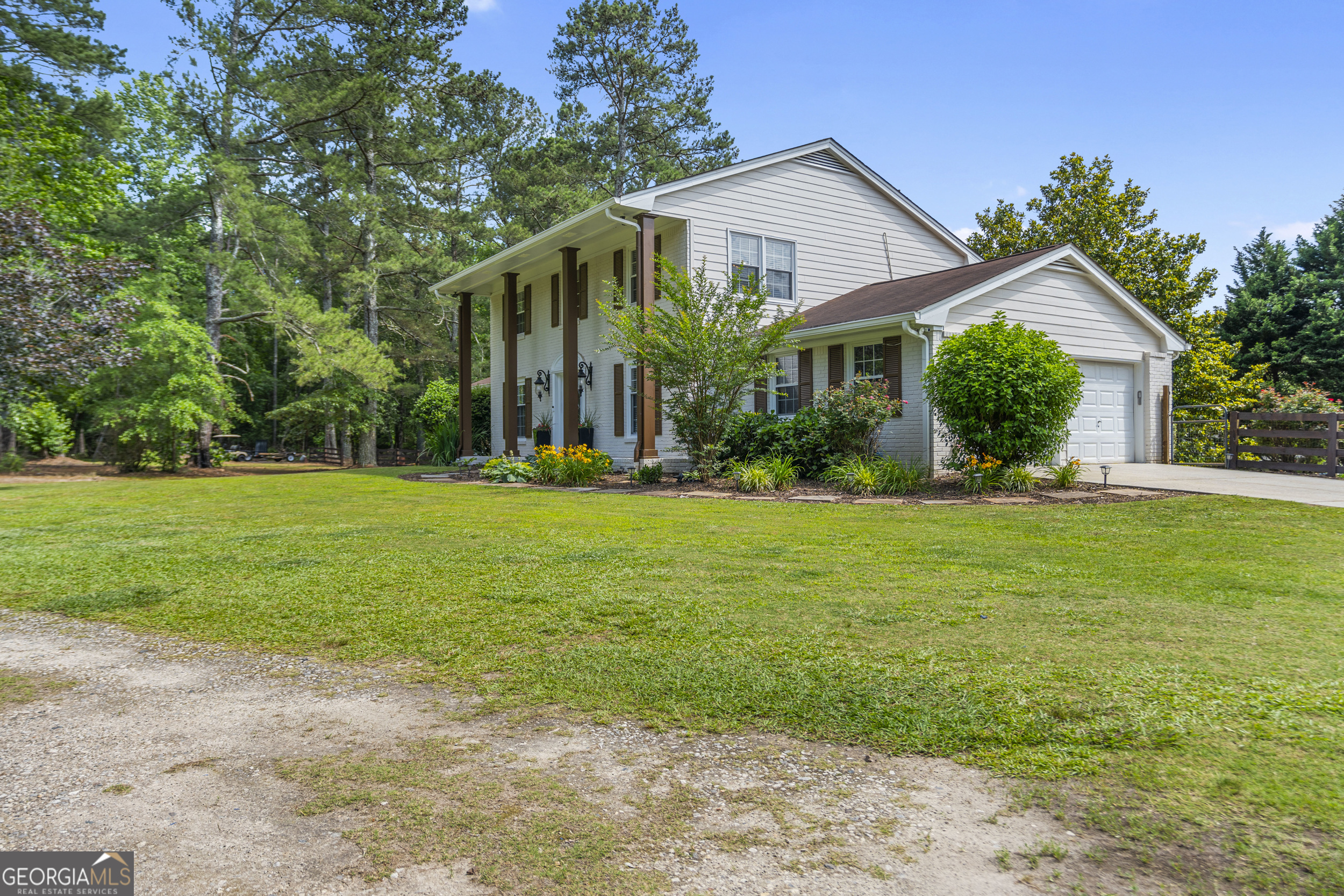 75 Auburn RD