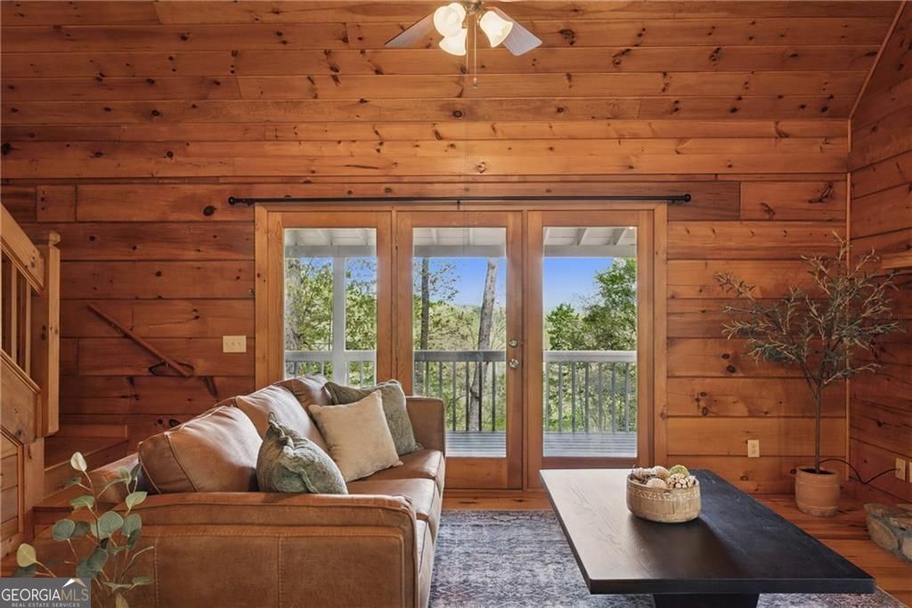 Ellijay, Georgia 30540, United States, 3 Bedrooms Bedrooms, ,2 BathroomsBathrooms,Residential,Pending,115289