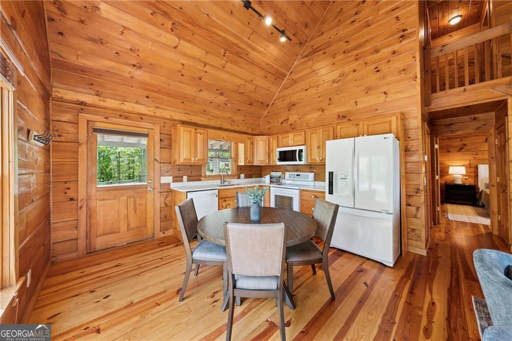 Ellijay, Georgia 30540, United States, 3 Bedrooms Bedrooms, ,2 BathroomsBathrooms,Residential,Pending,115289